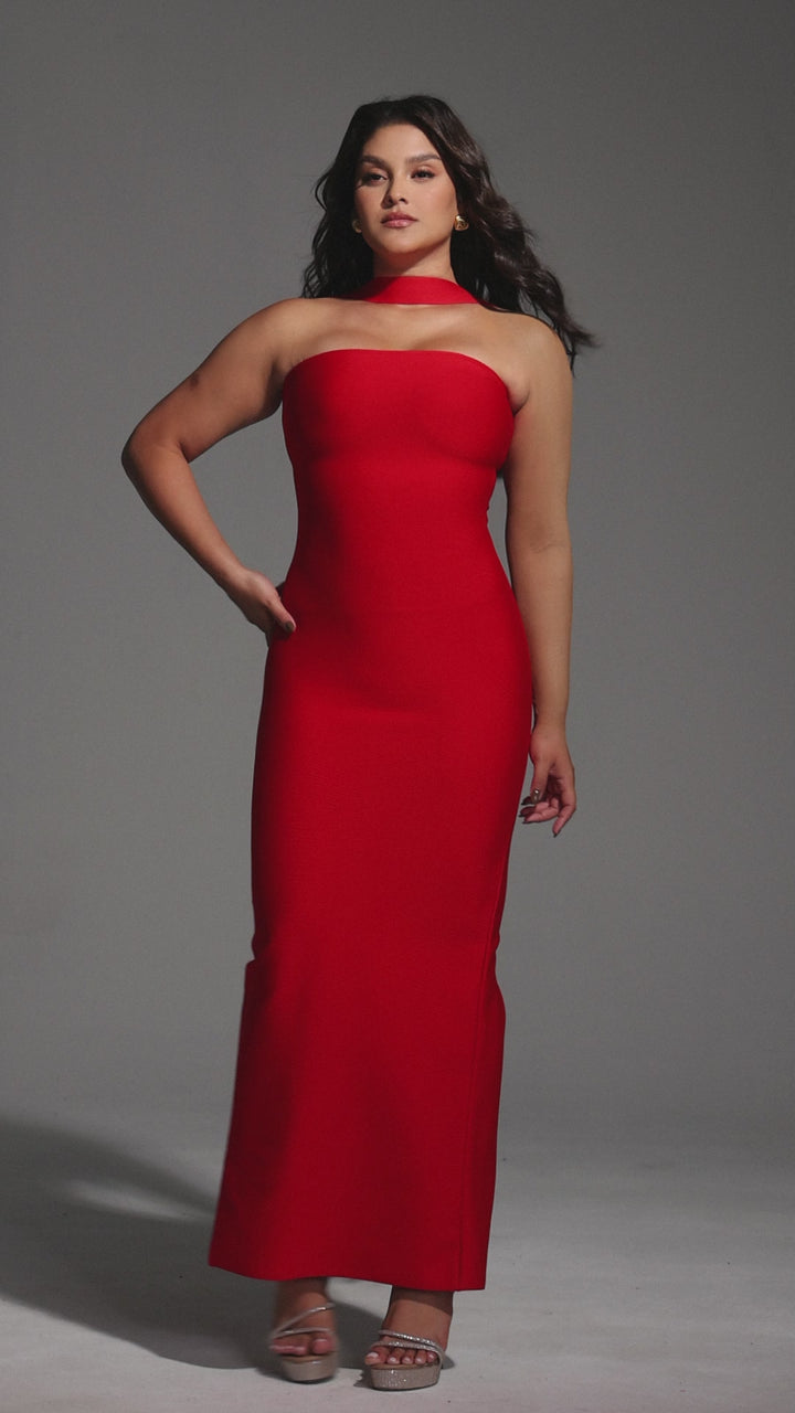 Red Halter Neck Evening Gown with Front Split and Fitted Silhouette