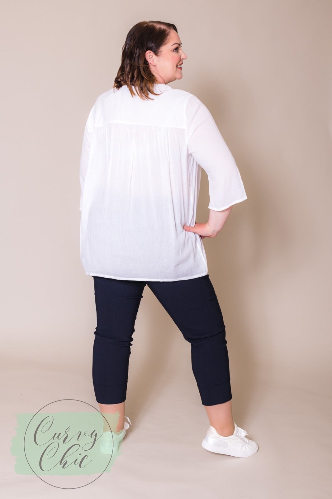 Plus Size Stretch Cropped Trousers in Navy or Black - Curvy Chic Boutique